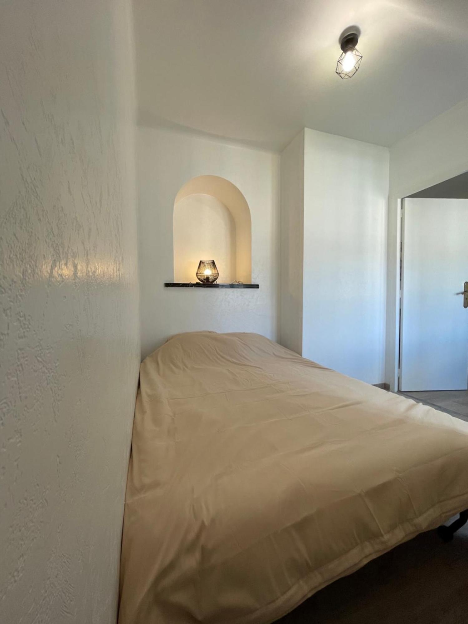Appartement Renove Tout Equipe, Centre Ville, Proche De La Gare Et Commerce Flers  Ngoại thất bức ảnh